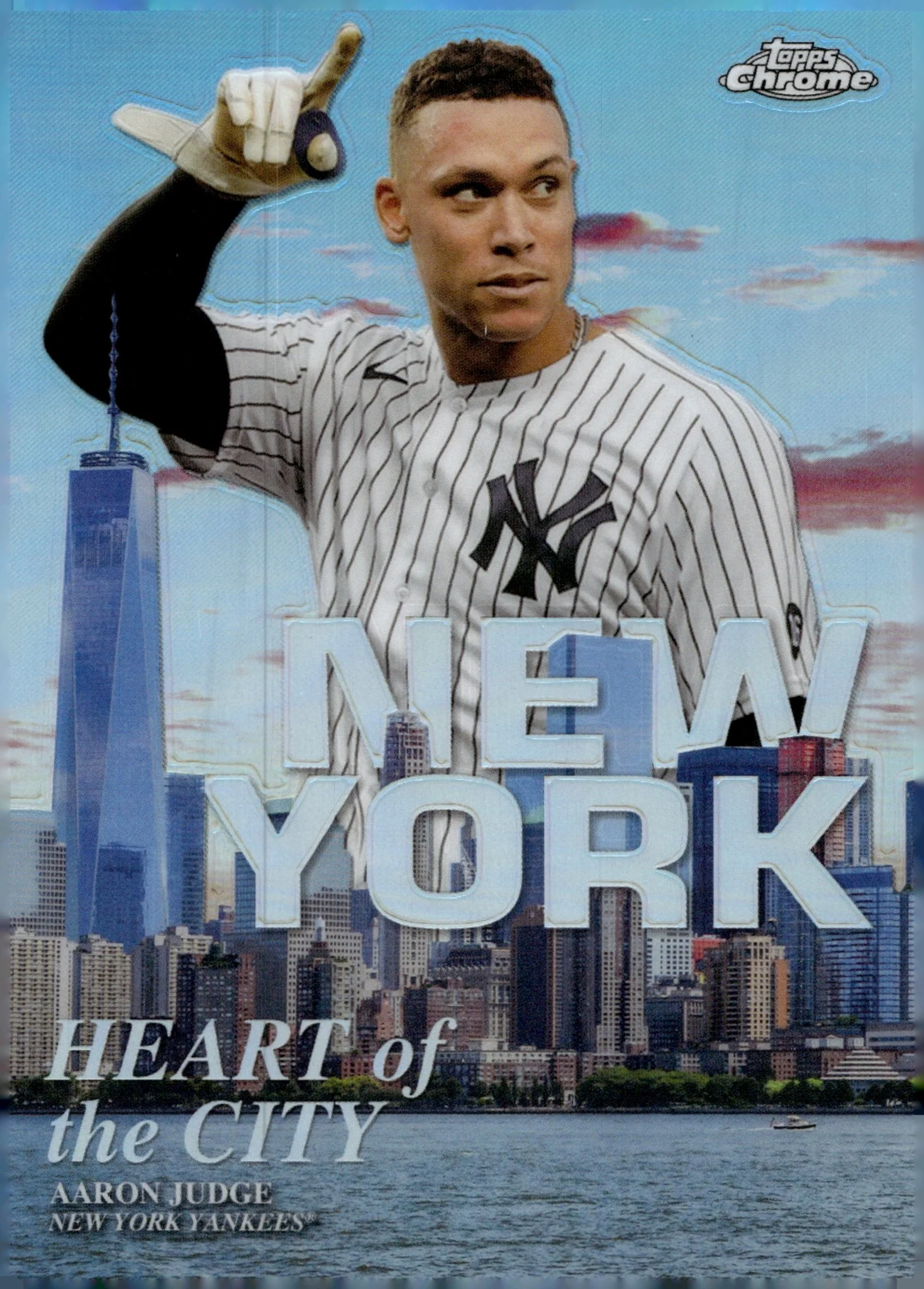 1048-aaron-judge-2022-topps-chrome-heart-of-the-city-refractor-hoc-13-1-1.webp Aaron Judge 2022 Topps Chrome Heart of the City Refractor #HOC-13 #1