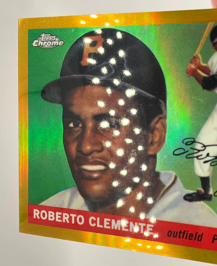 1759-roberto-clemente-2019-topps-chrome-greatest-cards-reprint-medallion-card-22-50-3.webp Roberto Clemente 2019 Topps Chrome Greatest Cards Reprint Medallion Card 22/50