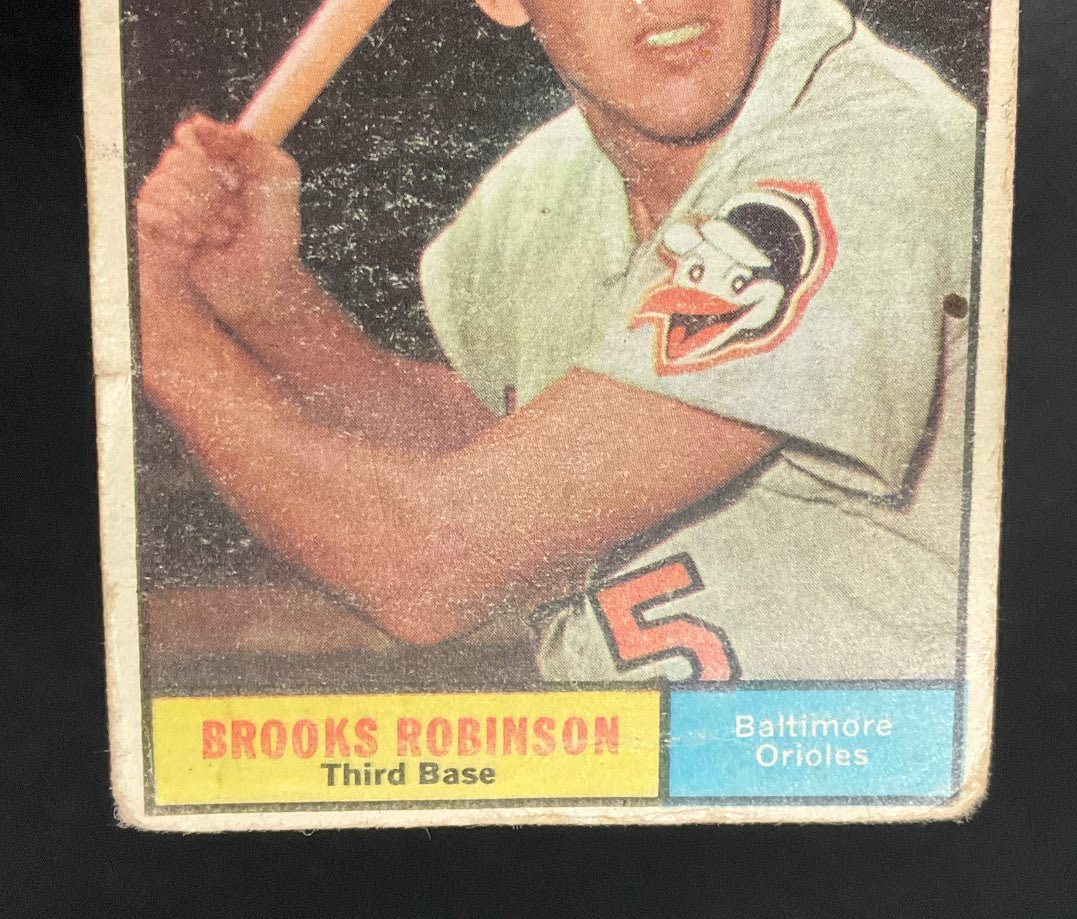 278-brooks-robinson-1961-topps-10-baltimore-orioles-pr-4.jpg Brooks Robinson 1961 Topps #10 Baltimore Orioles PR