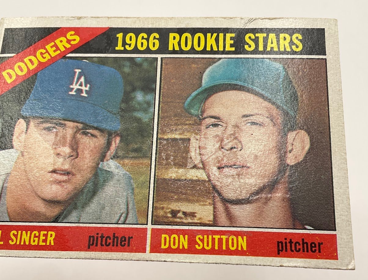 399-bill-singer-don-sutton-1966-topps-rookie-stars-rc-288-ex-3.jpg Bill Singer / Don Sutton 1966 Topps Rookie Stars RC #288 EX