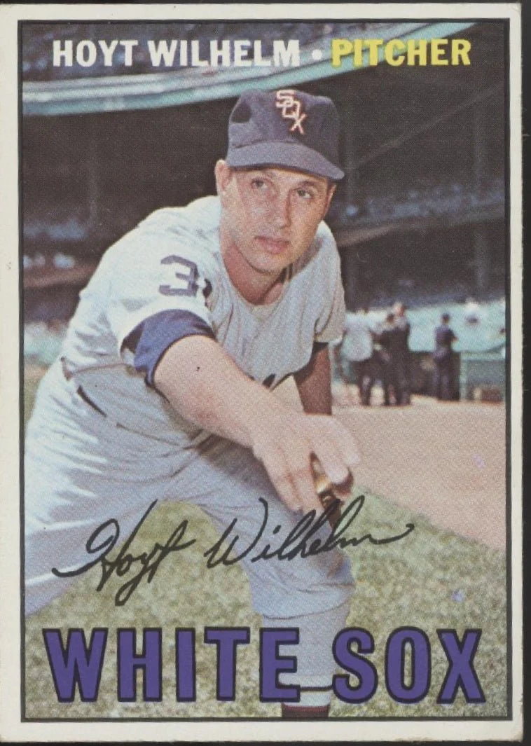 590-hoyt-wilhelm-1967-topps-422-chicago-white-sox-vg-ex-2-1.webp Hoyt Wilhelm 1967 Topps #422 Chicago White Sox VG-EX #2